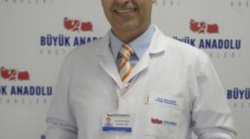 Dr. Din&ccedil;er: "ciddi G&ouml;z Alerjisi Vakalarında Doktora Başvurulmalı"