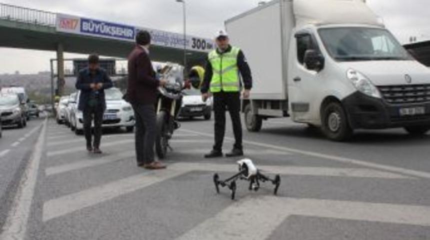 İstanbul&rsquo;da Drone İle Yapılan Trafik Denetimi S&uuml;r&uuml;c&uuml;lere G&ouml;z A&ccedil;tırmıyor
