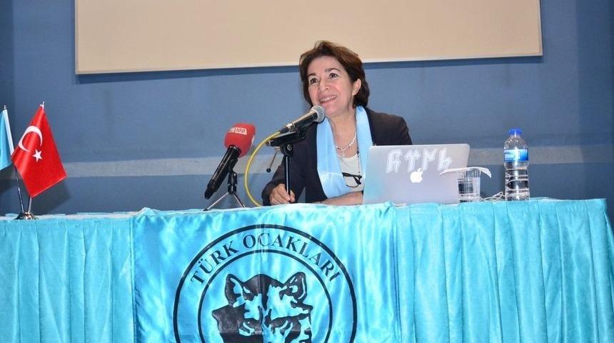 &lsquo;menopoz &Ouml;ncesi Ve Sonrası Kadın Sağlığı&rsquo; Konferansı İle Kadınlar Bilgilendirildi