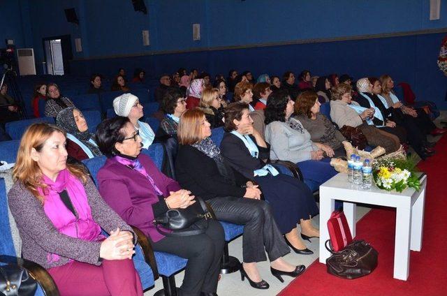 ‘menopoz Öncesi Ve Sonrası Kadın Sağlığı’ Konferansı İle Kadınlar Bilgilendirildi