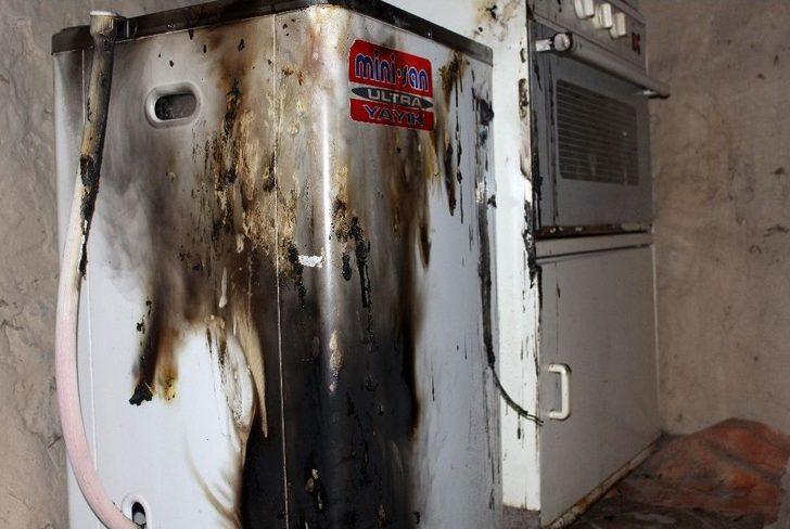 (özel Haber) Kendi Kendine Yanan Evlerin Sırrı Çözülemiyor G2