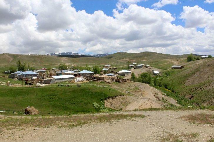 (özel Haber) Kendi Kendine Yanan Evlerin Sırrı Çözülemiyor G5