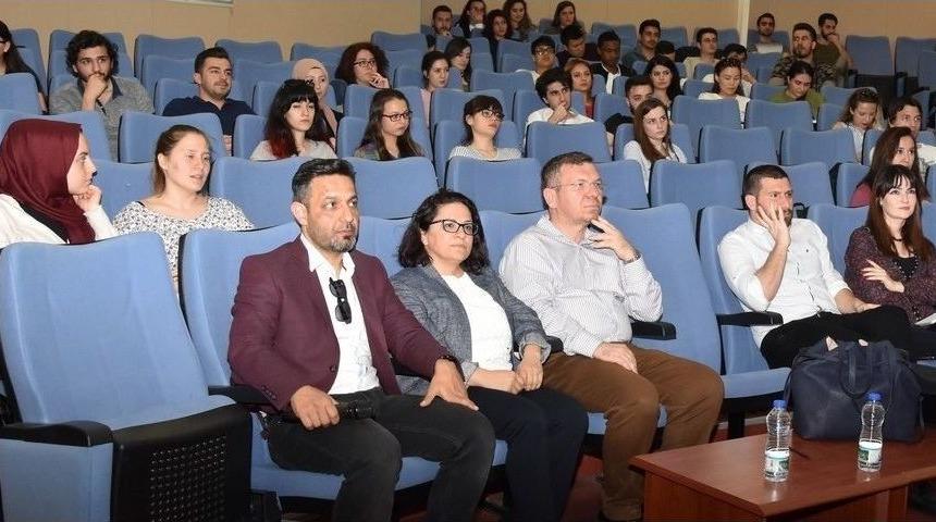 Esogü’de Uluslararası İlişkiler Günü Etkinliği Düzenlendi