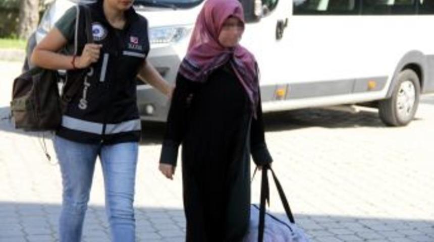 ’bylock’tan Gözaltına Alınan Kadın Adliyeye Sevk Edildi