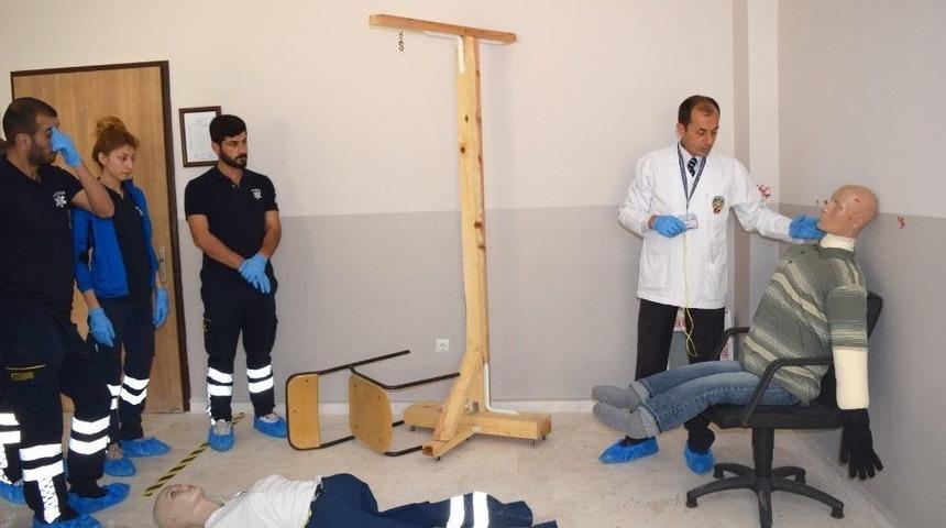 &Uuml;niversite &Ouml;ğrencilerine Olay Yeri İnceleme Eğitimi