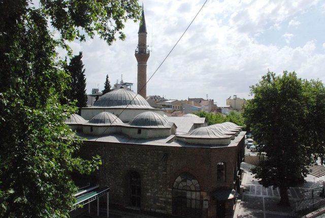 Vakıflar Genel Müdürü Adnan Ertem; “ulu Cami’de Ramazan Ayında Namaz Kılacağız”