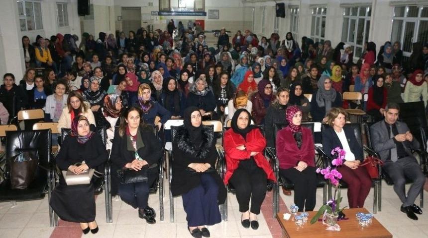 Şanlıurfa&rsquo;da &rsquo;eğitimde Anne Kız El Ele&rsquo; Projesi