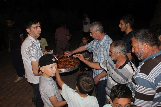 Yavuzeli’nde Kadir Gecesi Coşkusu