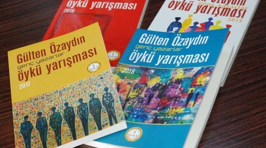 İstanbul&rsquo;un Gen&ccedil; Kalemleri &Ouml;d&uuml;llendirildi