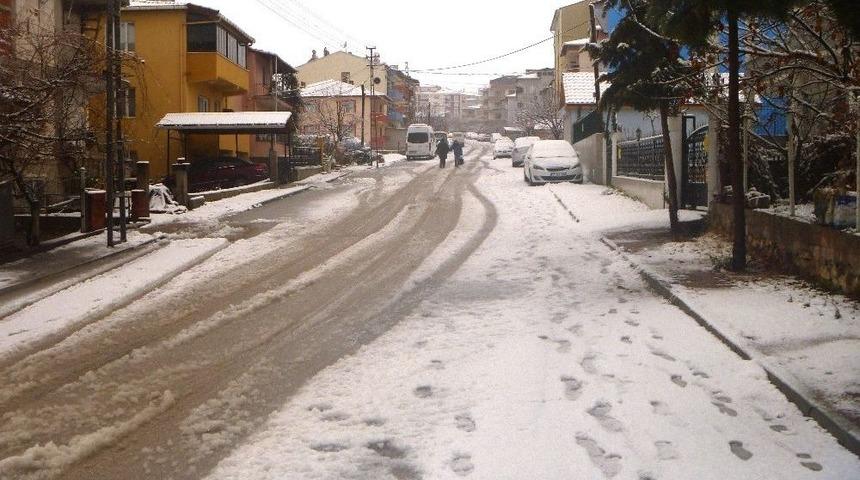 Bilecik&rsquo;e İlk Kar Yağdı