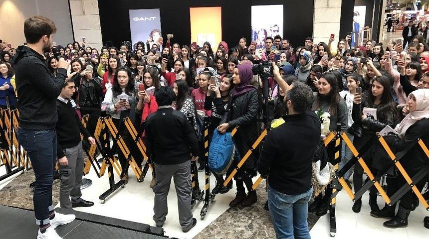 &Ccedil;ağrı Mira&ccedil; Aktaş Okuyucuları İle Nata Vega Outlet&rsquo;te Buluştu