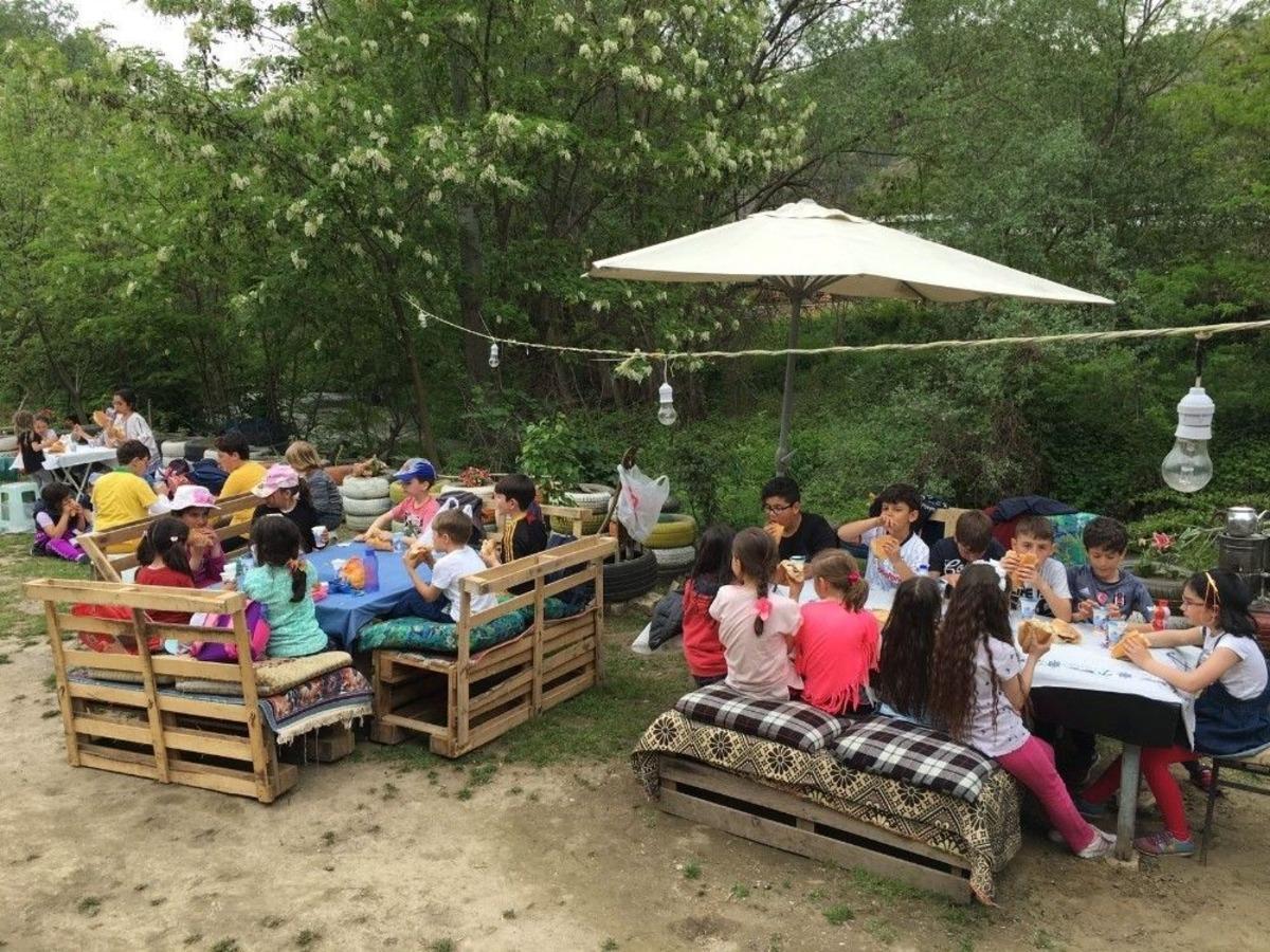 İlkokul &Ouml;ğrenciler Mangal Partisi İle "hoşgeldin Bahar" Dedi