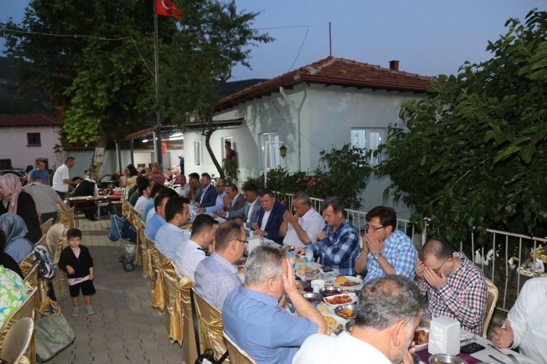 Protokol Burhaniye&rsquo;de Buluştu