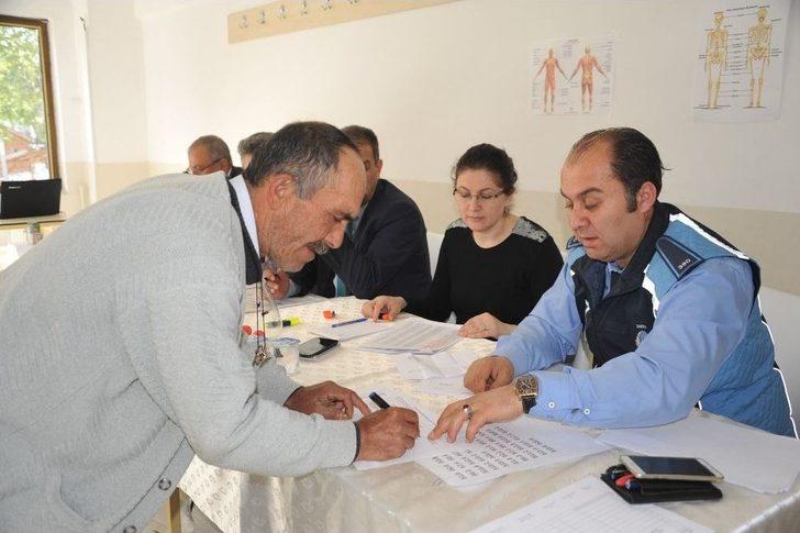 Kapalı Pazar Yeri Sebze Bölümü Esnafı Kura İle Belirlendi G2