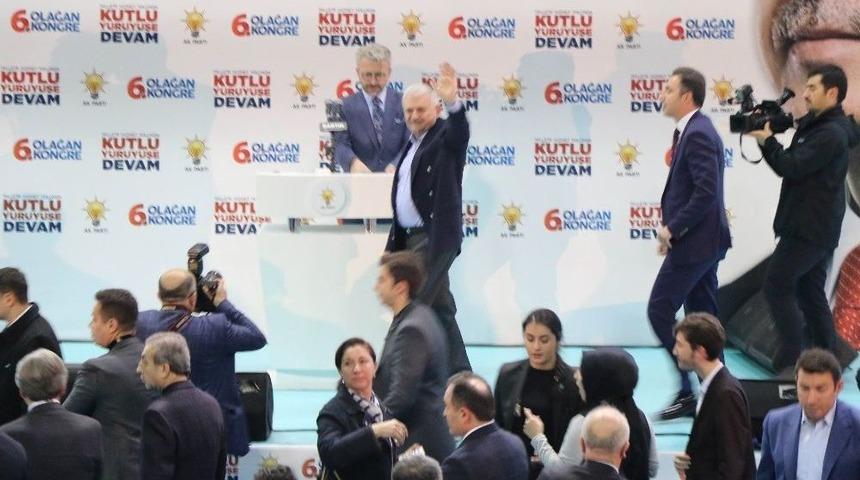Başbakan Yıldırım&rsquo;dan, Kılı&ccedil;daroğlu&rsquo;na Muhtar Eleştirisi