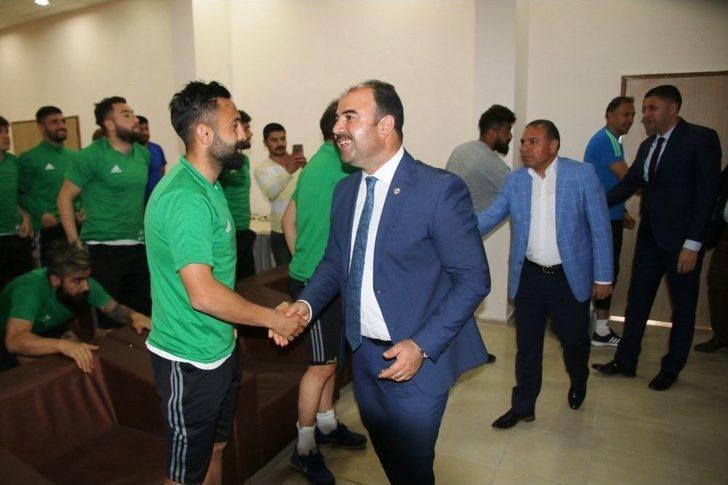 Şanlıurfaspor’a Gümüşhanespor Maçı Öncesi Moral Ziyareti G2