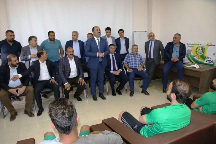 Şanlıurfaspor’a Gümüşhanespor Maçı Öncesi Moral Ziyareti G3