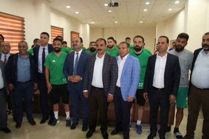 Şanlıurfaspor’a Gümüşhanespor Maçı Öncesi Moral Ziyareti G4
