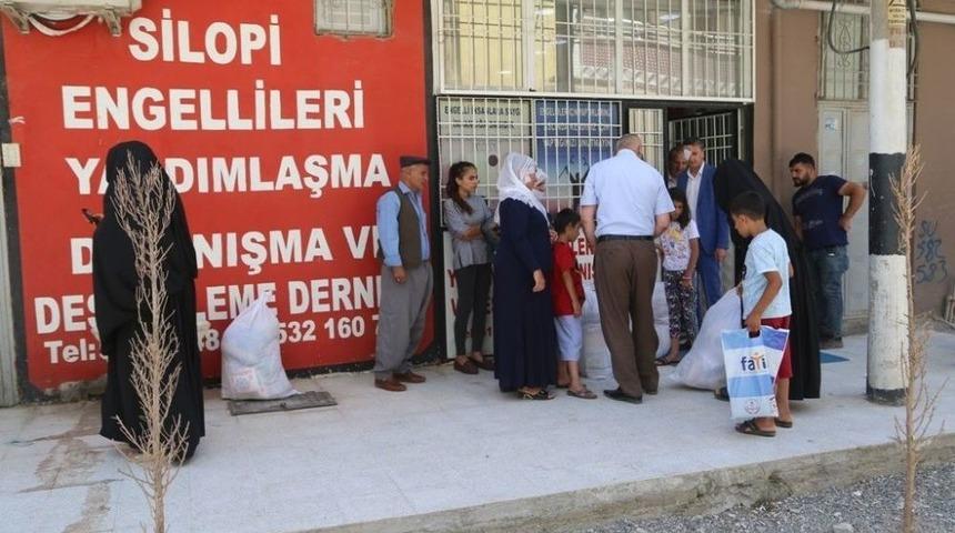Silopi&rsquo;de Engelli Derneğinden 70 Aileye Gıda Yardımı