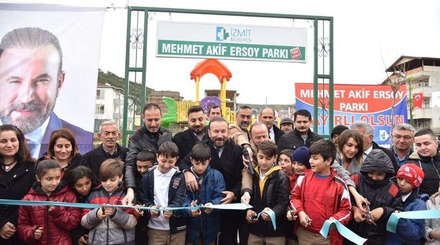 İzmit’te Mehmet Akif Ersoy Parkı Açıldı