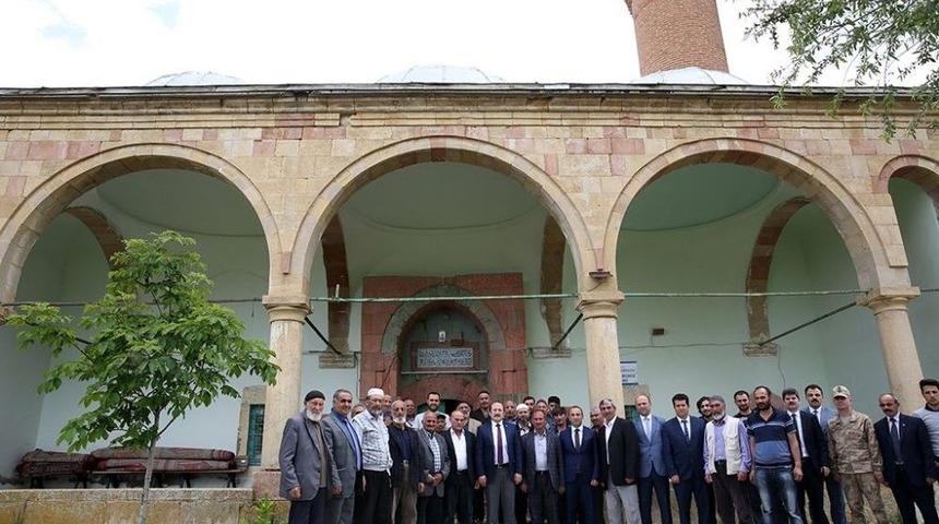 Vali Pehlivan G&ouml;k&ccedil;edere&rsquo;yi Ziyaret Etti