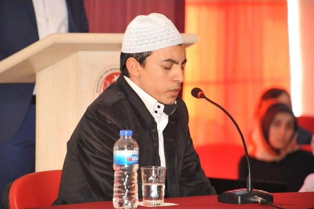 Fatih Sultan Mehmet İmam Hatip Ortaokulu&rsquo;nda 40 Hadis-i Şerif Ezberleme Yarışması