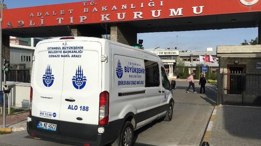 Eski Bakan Vuralhan&rsquo;ın Cenazesi Adli Tıp Kurumu&rsquo;na Getirildi
