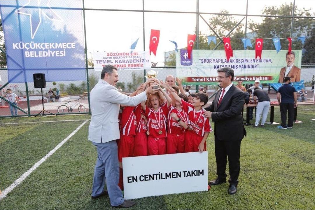 Fetih Kupası&rsquo;nın Şampiyonu Halkalı Taştepespor
