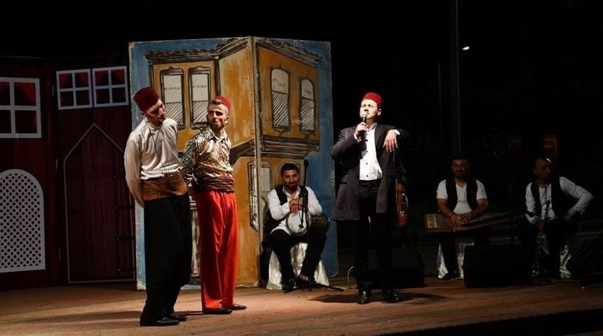 Ayyar Hamza Oyununa Yoğun İlgi