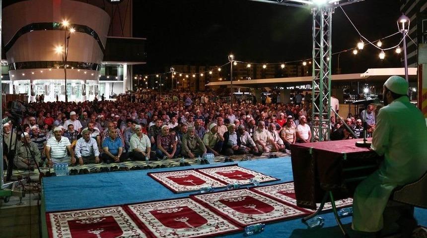 Meram’da Kadir Gecesi Coşkusu