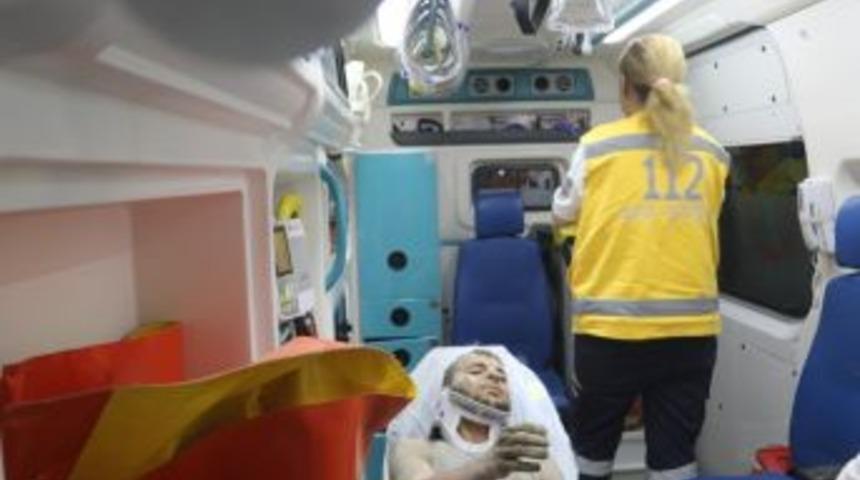 Adana&rsquo;da İnşaat &Ccedil;&ouml;kt&uuml;: 2 İş&ccedil;i Yaralı