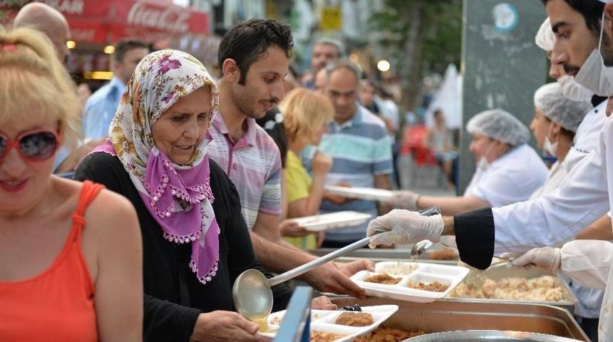 Başkan Uysal: &ldquo;muratpaşa&rsquo;mızda Ayrım Yok&rdquo;