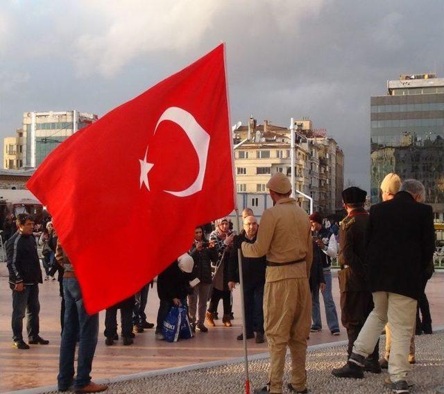 Taksim Meydanı’nda Sarıkamış Şehitleri İçin Nöbet Tuttular