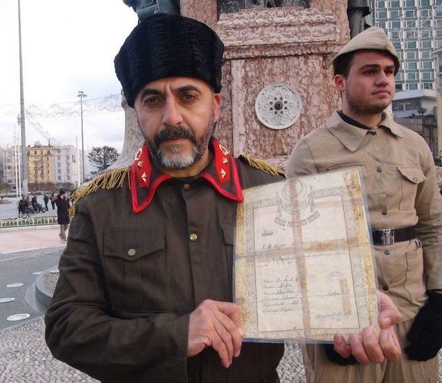 Taksim Meydanı’nda Sarıkamış Şehitleri İçin Nöbet Tuttular