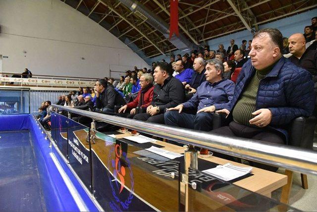 Manisa Bbsk Basketbolda Da İddialı