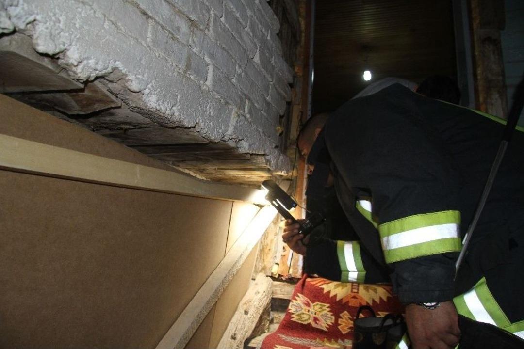 Isparta İtfaiyesinden Yılan Operasyonu