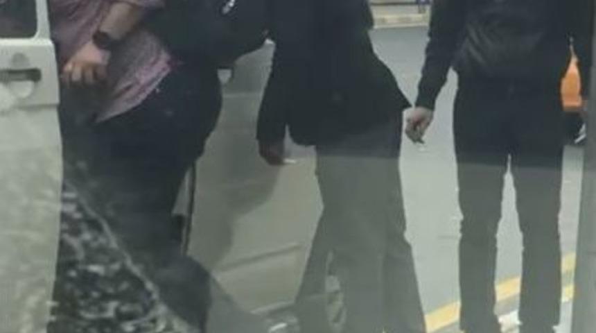 (&ouml;zel) Atat&uuml;rk Havalimanı&rsquo;nda Uber S&uuml;r&uuml;c&uuml;s&uuml;ne Saldırı Kamerada