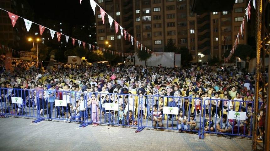 &Ouml;ğrenciler, Yılın Stresini Şenlikte Attılar