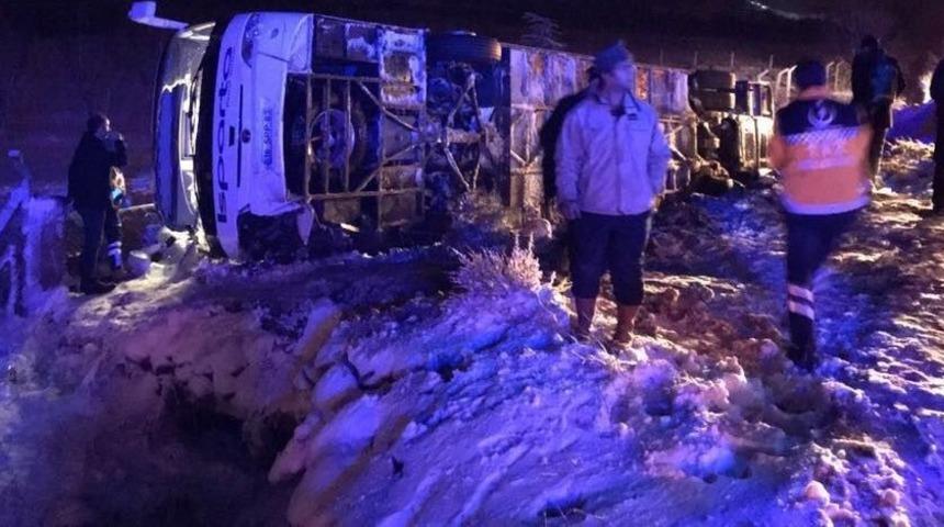 Isparta&rsquo;daki Otob&uuml;s Kazasında Yaralıların İsimleri Belli Oldu