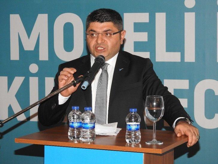 Pendik’te Eğitimciler Kaliteli Eğitimin Önemine Dikkat Çekti G1