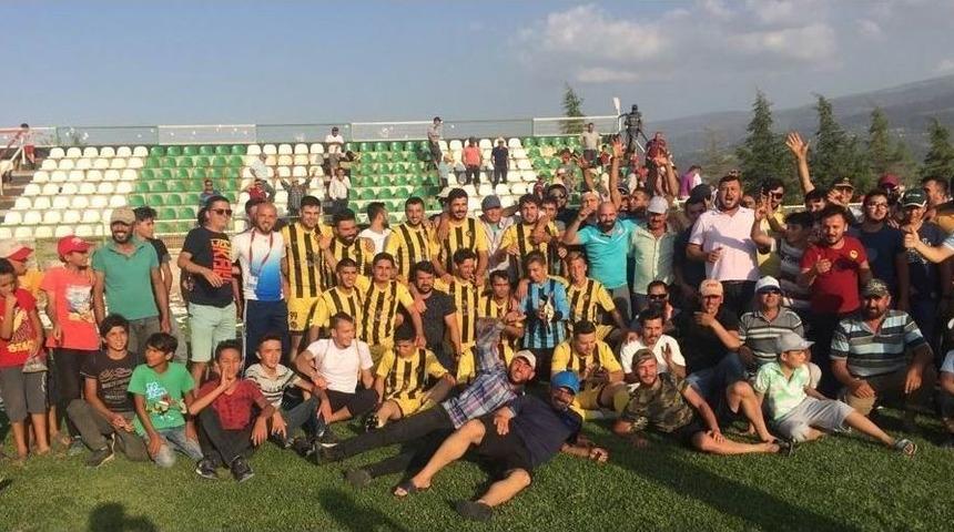 Kapancıspor Şampiyonluk İpini G&ouml;ğ&uuml;sledi