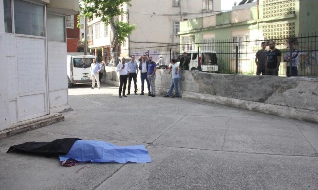 İş G&ouml;remez Raporu Verilen Sağlık Memuru İntihar Etti