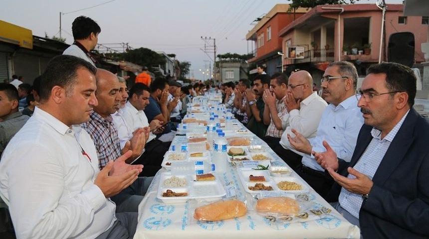 Başkan &Ccedil;elikcan: "adana&rsquo;da Sokak İftarlarını Geleneksel Hale Getirdik"