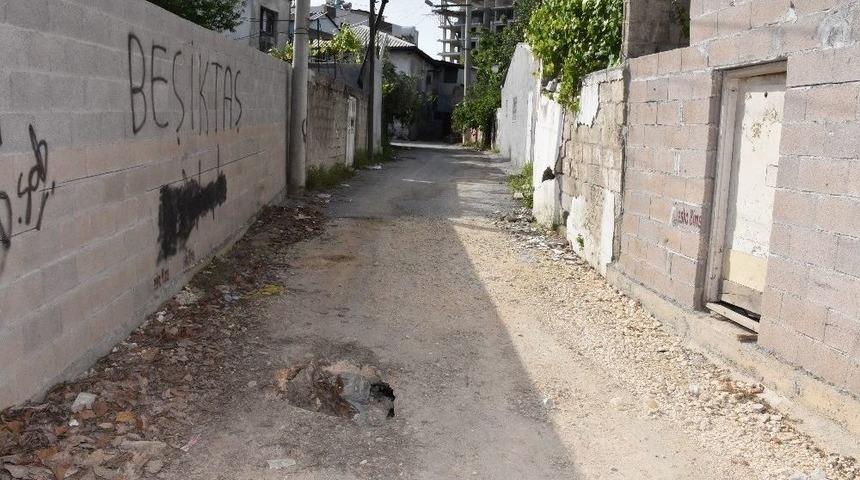 Gizemli Kazının Yapıldığı Alan &Ccedil;&ouml;k&uuml;yor