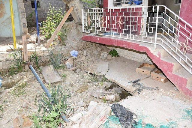 Gizemli Kazının Yapıldığı Alan &Ccedil;&ouml;k&uuml;yor 2