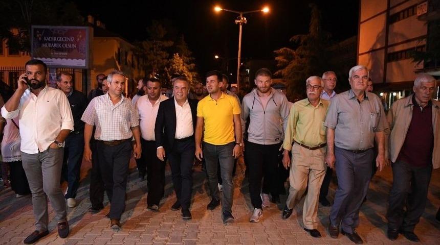 Başkan Böcek, Elmalı’da Sahur Yaptı