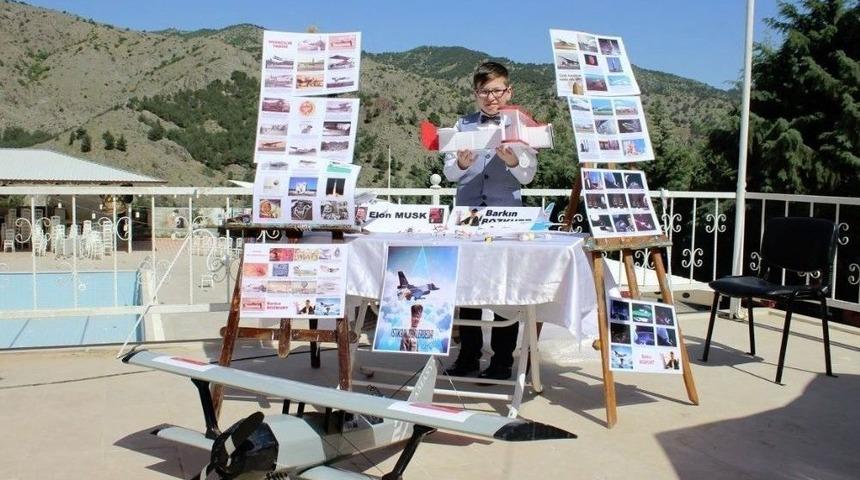 Barkın Mektup Yazdı, &lsquo;amasya Tayyaresi&rsquo; Okuluna Geldi