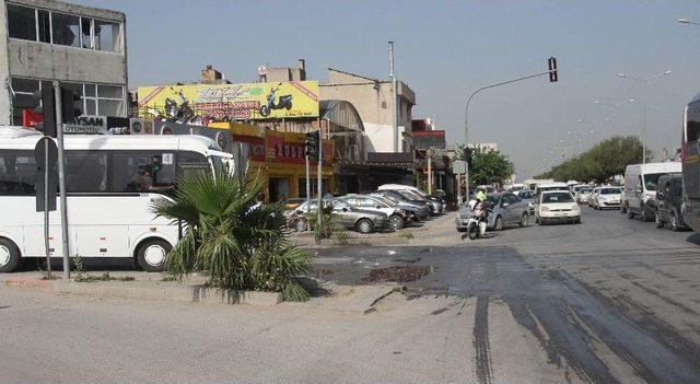 &Ccedil;&ouml;p Kamyonun Altında Kalan Yaşlı Kadın Feci Şekilde &Ouml;ld&uuml; 1