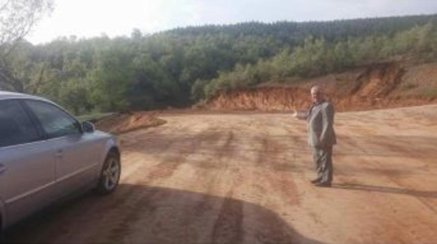 Şaphane&rsquo;de K&ouml;y Yolu &Ccedil;alışmaları Devam Ediyor