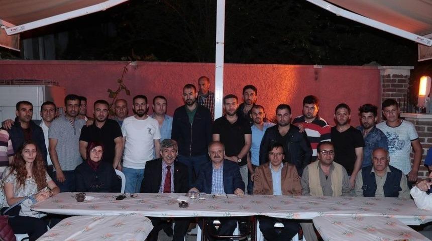 Vali &Ccedil;akacak, T&uuml;rk Ocağı&rsquo;nın İftar Programına Katıldı